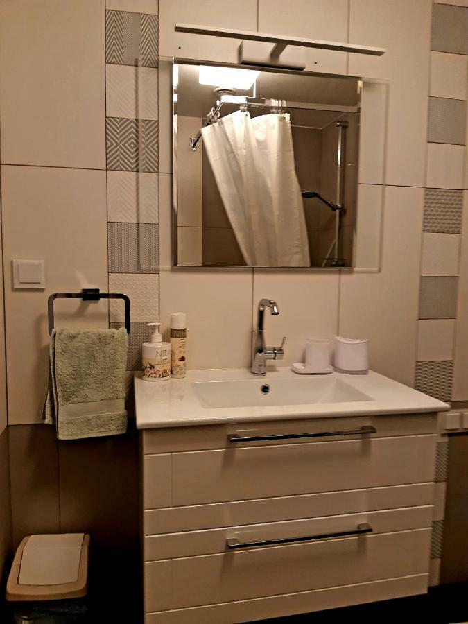 Lana Hotel Нида Екстериор снимка